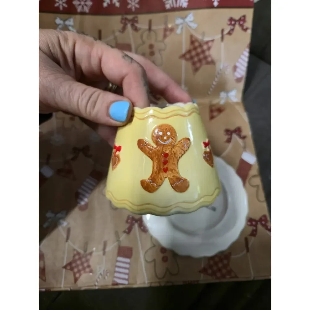 Cute! Vintage Gingerbread Ceramic Candle Holder w Drip Plate Christmas Decor